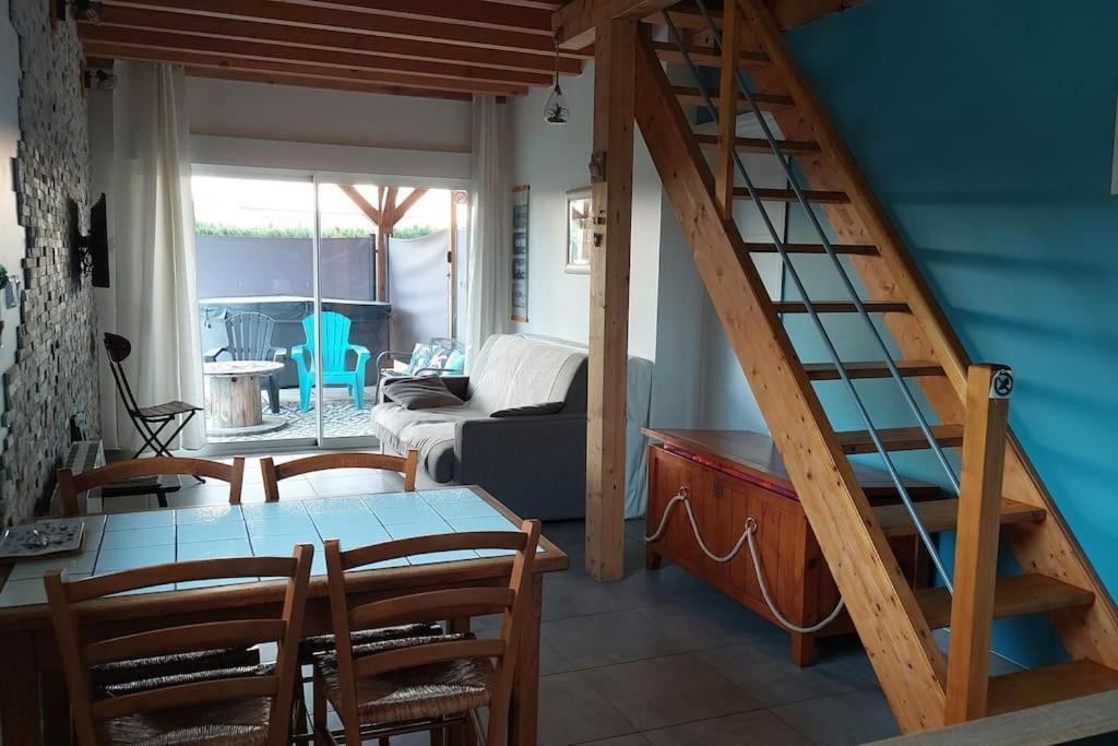 Le Gite De La Tranquilite Sainte-Foy-Saint-Sulpice Extérieur photo